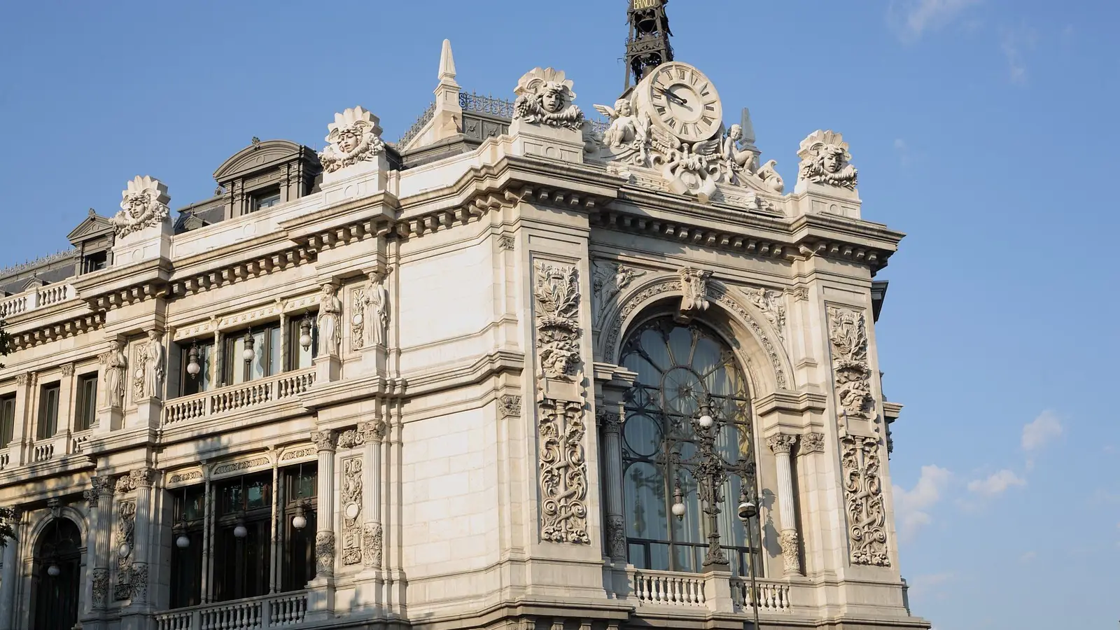 Esquina de la sede del Banco de España en Madrid