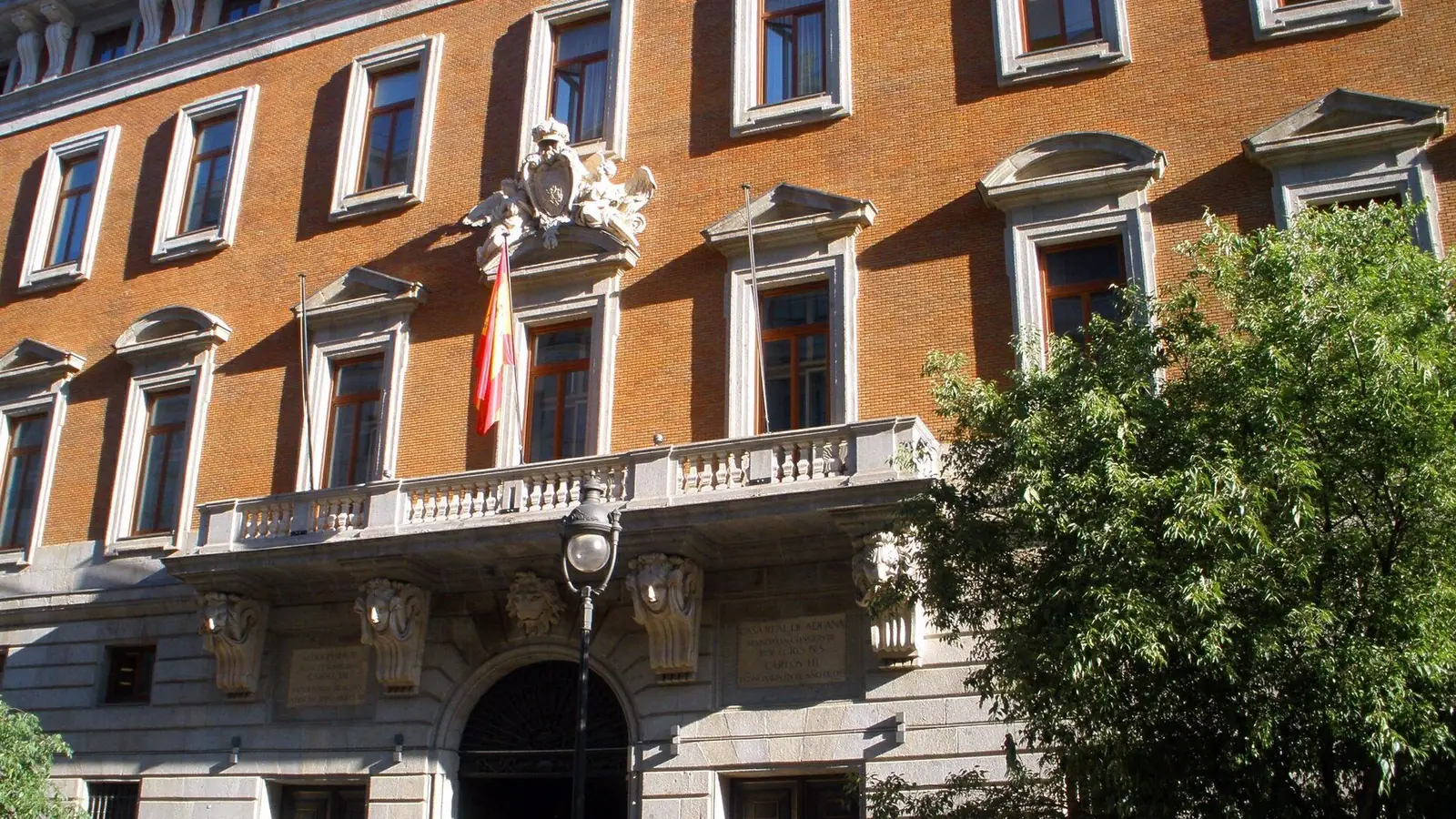Fachada del Ministerio de Hacienda en Madrid